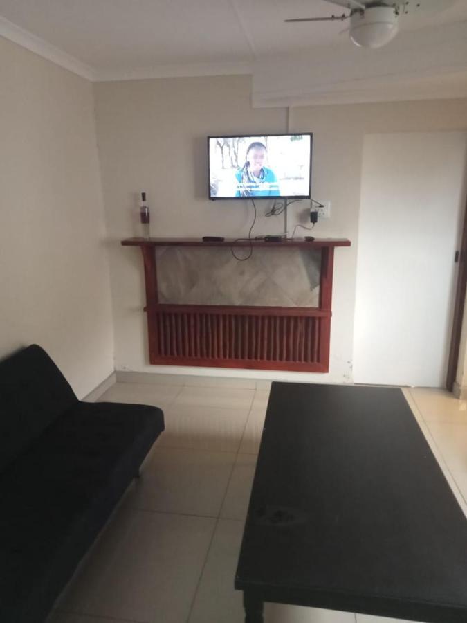 Emampingeni Lodge Bizana Экстерьер фото